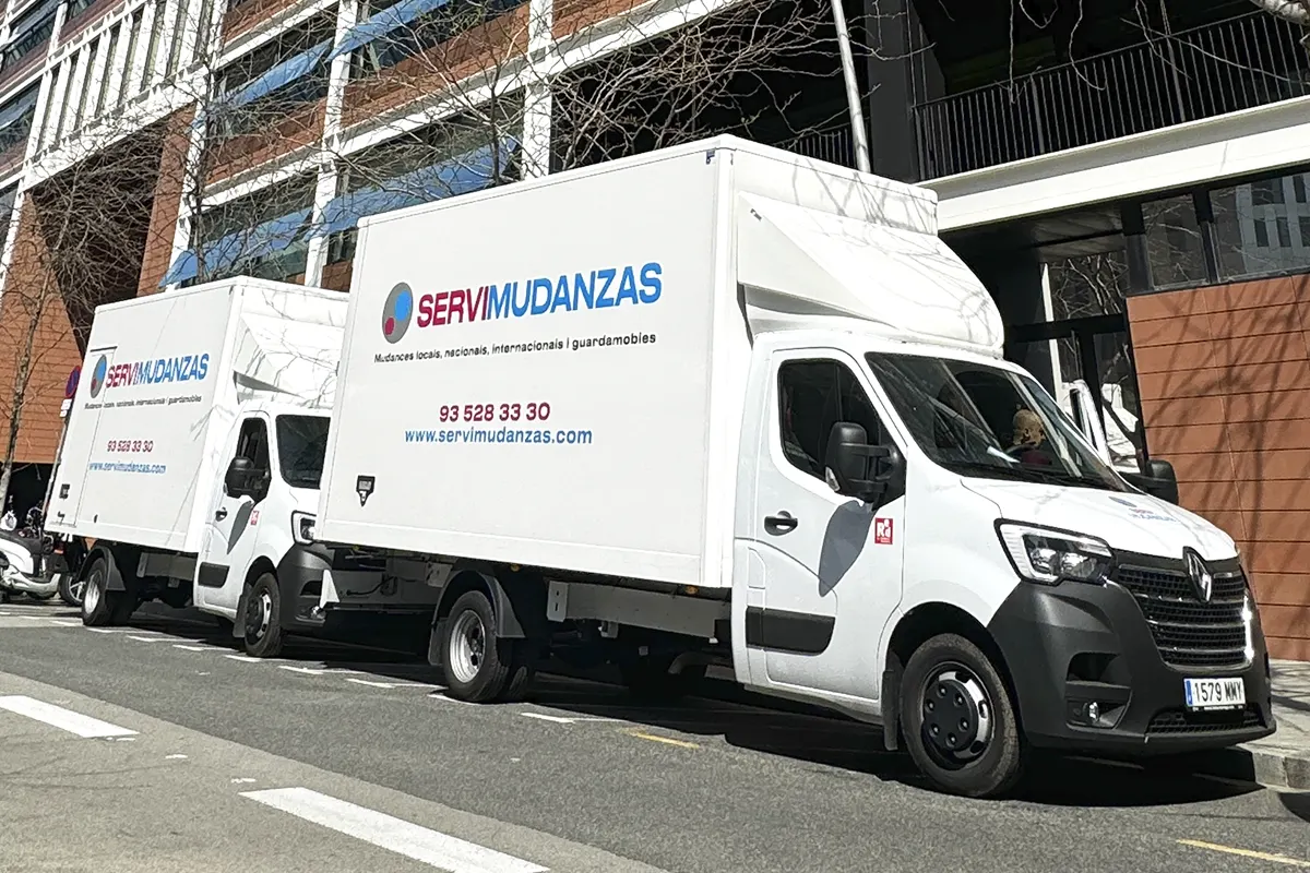 Camión Servimudanzas en Barcelona